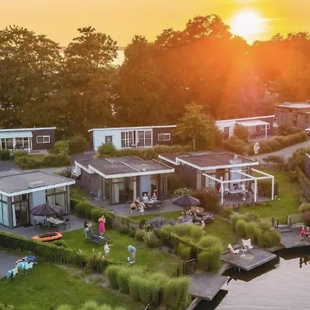 Lakeside Retreat At Veluwe