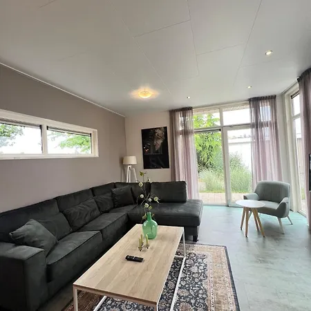 Lakeside Retreat At Veluwe Nunspeet