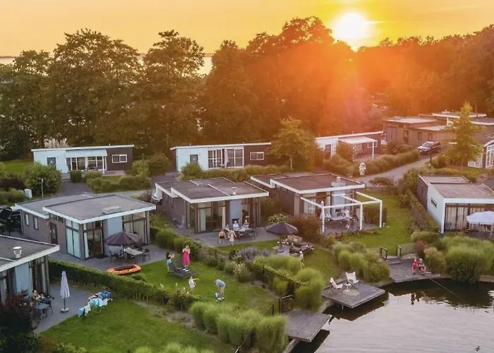 Lakeside Retreat At Veluwe