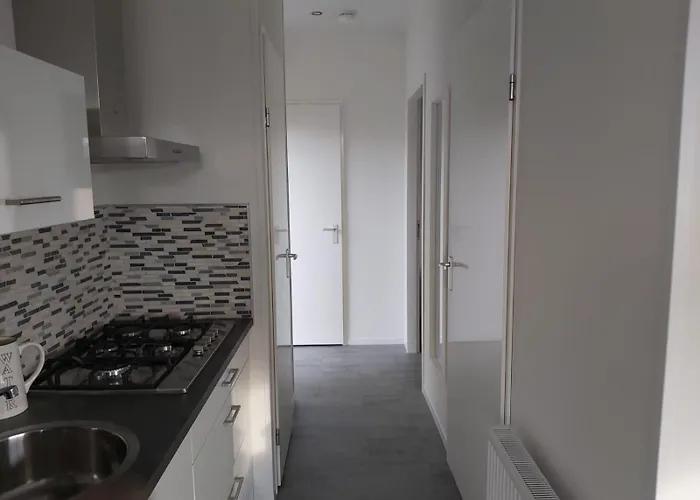 Lakeside Retreat At Veluwe *