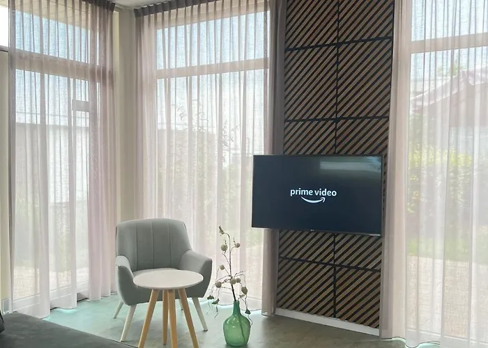 Lakeside Retreat At Veluwe *